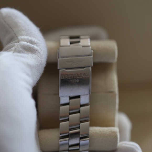 Breitling Chronometre Superocean 42MM Day Date Steel Watch with Silver Dial A133 - Picture 4 of 6